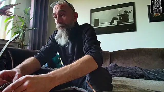 Kingsscepter online show from 02-25-25, 01:17