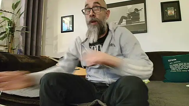 Kingsscepter online show from 02-27-25, 05:26