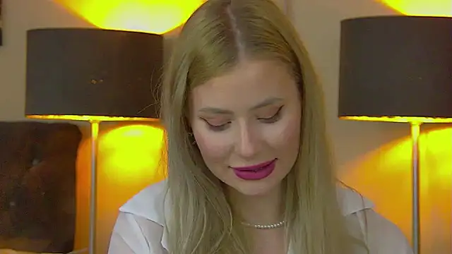 MisshaNight online show from 05-30-26, 04:09