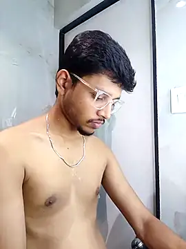 Snapshot of skinnyyyyyyyyy chatting on 10-15-25, 05:18 skinnyyyyyyyyy online show from 10-15-25, 05:18