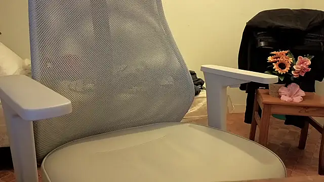 SteveStiffbone online show from 10-29-25, 05:25