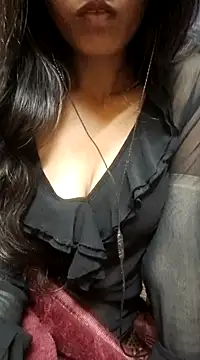 Snapshot of Sanjana-Mehar chatting on 01-06-25, 07:24 Sanjana-Mehar online show from 01-06-25, 07:24