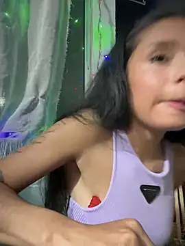 Snapshot of Bonnie_willliams19 chatting on 12-25-24, 04:01 Bonnie willliams19 online show from 12-25-24, 04:01