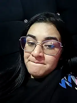 Hanna Kinsley online show from 12-12-24, 02:15