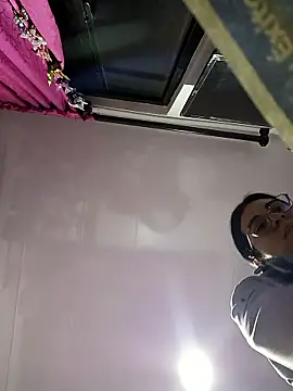 Hanna Kinsley online show from 11-03-25, 02:35