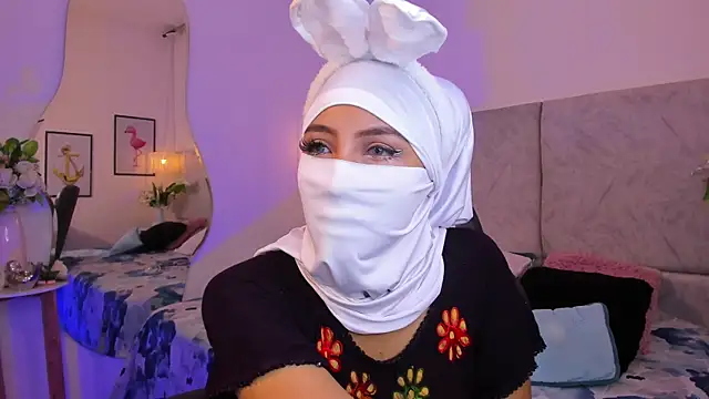 naomiii   online show from 11-03-25, 11:55