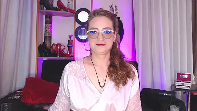 Snapshot of AdeleMourfg chatting on 02-27-25, 07:01 AdeleMourfg online show from 02-27-25, 07:01
