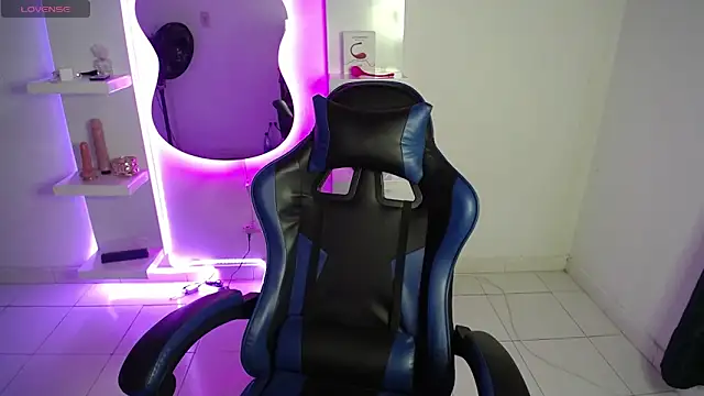 AMBER LOVE22 online show from 10-04-25, 07:12