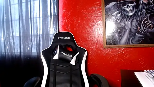 Snapshot of daddy_girl88 chatting on 03-04-25, 04:41 daddy girl88 online show from 03-04-25, 04:41