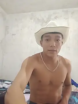tayson  online show from 06-12-26, 03:11