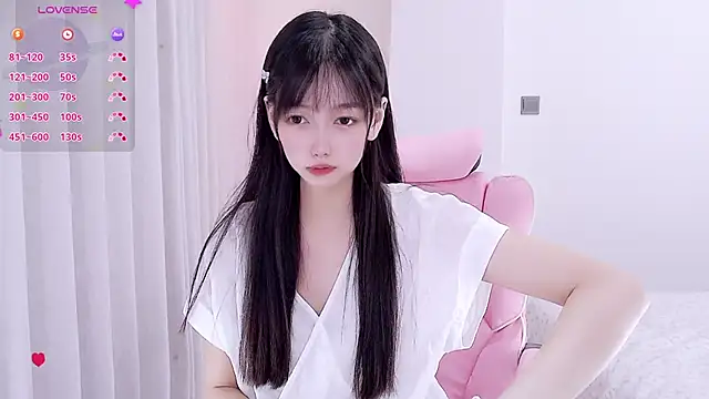 Snapshot of Xiaomi-Angela chatting on 06-14-26, 02:30 Xiaomi-Angela online show from 06-14-26, 02:30