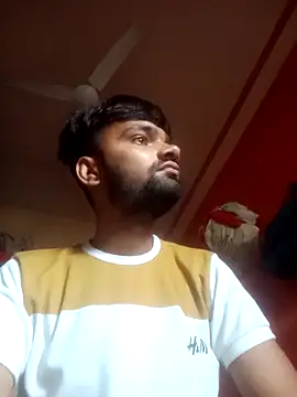 Surajpuja79 online show from 04-29-26, 01:53