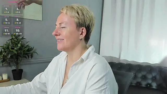 Nika Smit online show from 09-12-25, 09:09