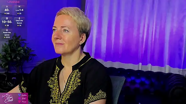 Nika Smit online show from 09-19-25, 04:58