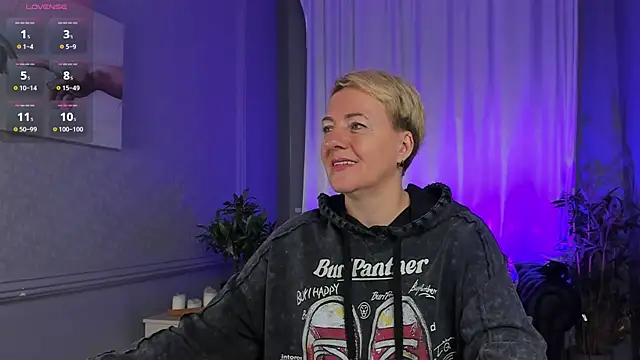 Nika Smit online show from 10-23-25, 05:07