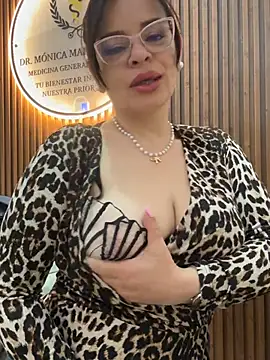 NATHALIA-28  online show from 07-10-26, 12:08