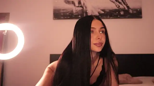 Snapshot of IvyKaelani chatting on 10-24-25, 02:02 IvyKaelani online show from 10-24-25, 02:02