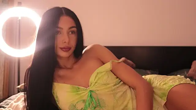 Snapshot of IvyKaelani chatting on 11-05-25, 10:48 IvyKaelani online show from 11-05-25, 10:48