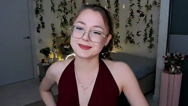 SereneFlame online show from 04-28-26, 07:30