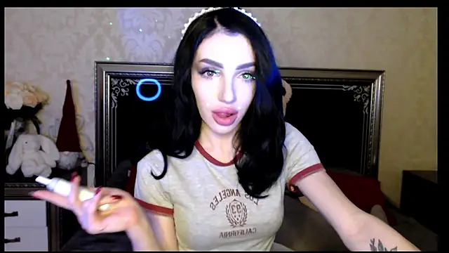 Snapshot of NancyLovee_ chatting on 01-11-25, 06:54 NancyLovee online show from 01-11-25, 06:54