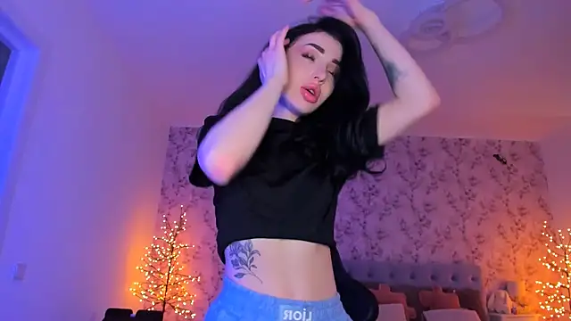 Snapshot of NancyLovee_ chatting on 03-30-26, 02:40 NancyLovee online show from 03-30-26, 02:40