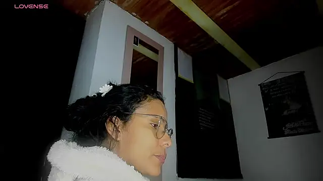 Nenita Hot  online show from 09-29-25, 01:44