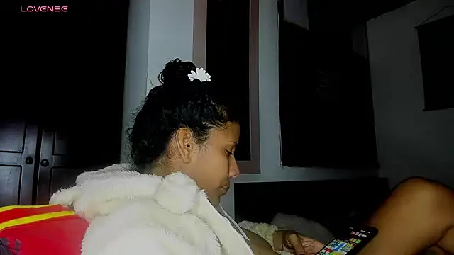 Nenita Hot  online show from 10-03-25, 04:09