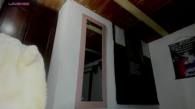 Nenita Hot  online show from 10-03-25, 08:17