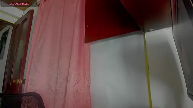 Nenita Hot  online show from 11-04-25, 11:37