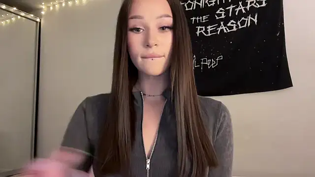 Snapshot of ur_molly chatting on 04-01-26, 10:38 ur molly online show from 04-01-26, 10:38