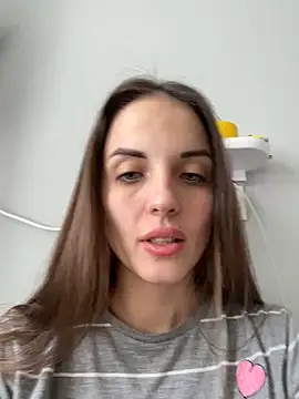 Snapshot of AmiLavs chatting on 03-06-25, 10:41 AmiLavs online show from 03-06-25, 10:41