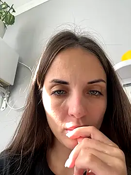 Snapshot of AmiLavs chatting on 10-01-25, 06:41 AmiLavs online show from 10-01-25, 06:41