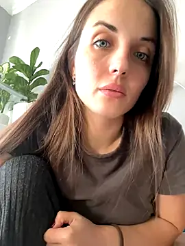 Snapshot of AmiLavs chatting on 12-05-25, 11:08 AmiLavs online show from 12-05-25, 11:08