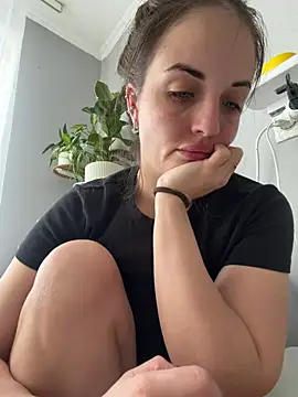 Snapshot of AmiLavs chatting on 03-08-26, 10:19 AmiLavs online show from 03-08-26, 10:19