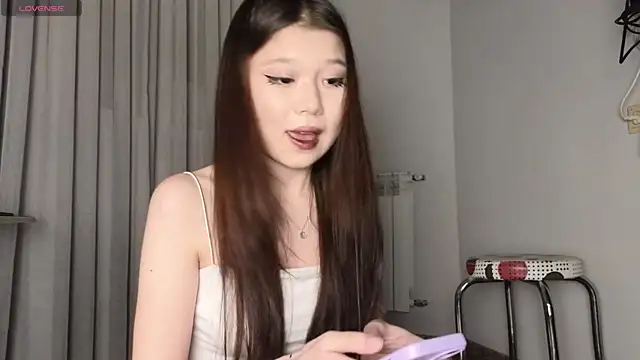 hoshina sayeri online show from 11-22-25, 08:08