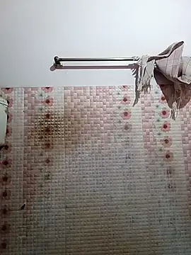 Snapshot of Sexyghsoh chatting on 01-10-26, 03:47 Sexyghsoh online show from 01-10-26, 03:47