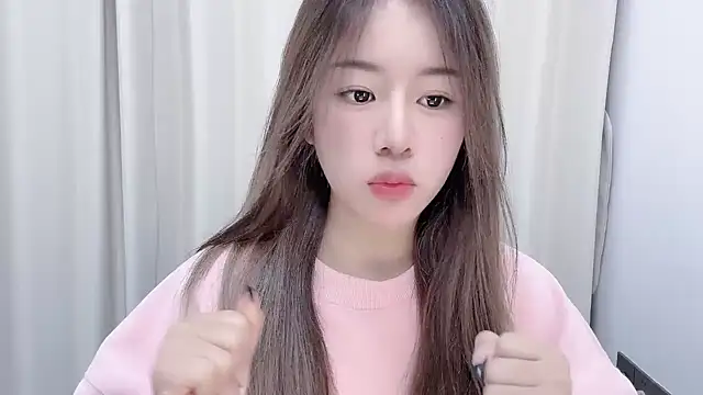 Snapshot of chloe-01 chatting on 12-09-24, 12:19 chloe-01 online show from 12-09-24, 12:19