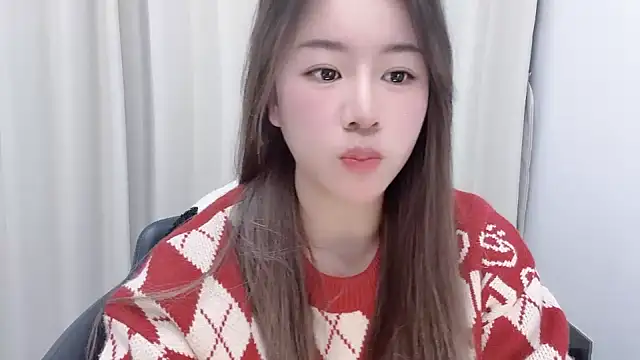 Snapshot of chloe-01 chatting on 12-25-24, 12:58 chloe-01 online show from 12-25-24, 12:58