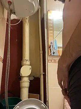 GrahamSouth online show from 12-15-24, 05:02