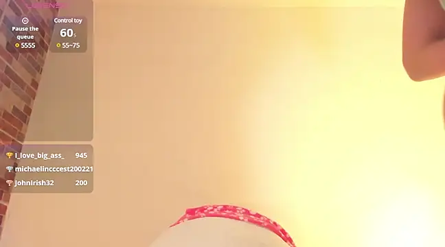 Snapshot of ana_sofia1_ chatting on 01-01-25, 04:50 ana sofia1 online show from 01-01-25, 04:50