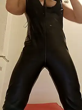 Snapshot of VanessaBraun chatting on 01-15-25, 09:41 VanessaBraun online show from 01-15-25, 09:41