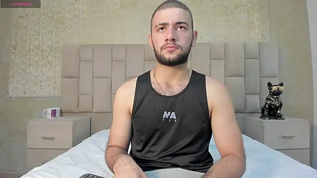 MaximusDick1  online show from 11-19-25, 04:12