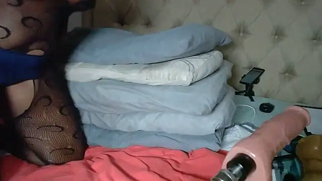 QUEENSHEBAxx01 online show from 06-10-26, 04:12