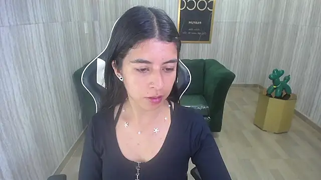 Snapshot of Bela_t_ chatting on 12-04-24, 04:16 Bela t online show from 12-04-24, 04:16