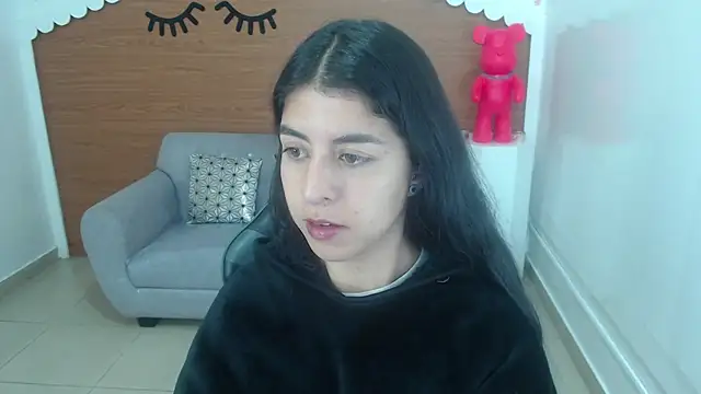 Snapshot of Bela_t_ chatting on 01-07-25, 10:54 Bela t online show from 01-07-25, 10:54