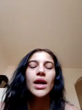 Virgin Pussy Love online show from 06-25-26, 01:59