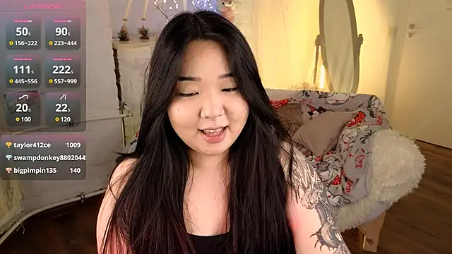 mei honey  online show from 12-31-24, 08:37