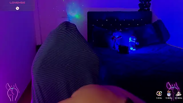 Pauilina online show from 02-12-26, 04:24