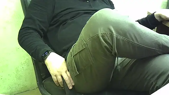 nikdov3 online show from 09-25-25, 04:38