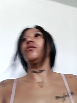 Snapshot of devi_black13_ chatting on 01-03-25, 04:37 devi black13 online show from 01-03-25, 04:37